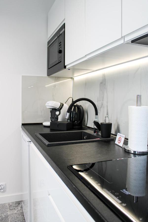Apartament Black-Niska Z Garazem Podziemnym Kielce Bagian luar foto